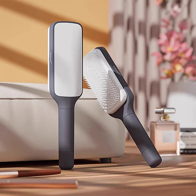 DCODY™ - Self Cleaning Hair Brush